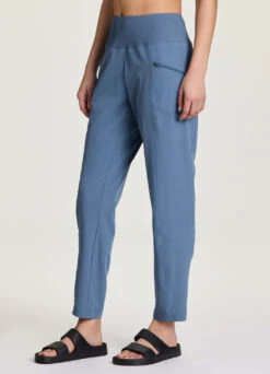 Jet Setter Ankle Pant