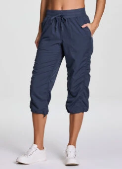Lumen Lightweight Capri Pant