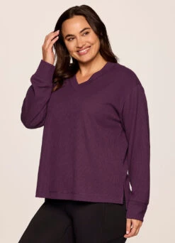 Plus Weekend Reset Pullover 20 Plus Weekend Reset Pullover -Rbx Active Wear Shop 3e8776a5 5806 445a 8399 e3d29f8aa628