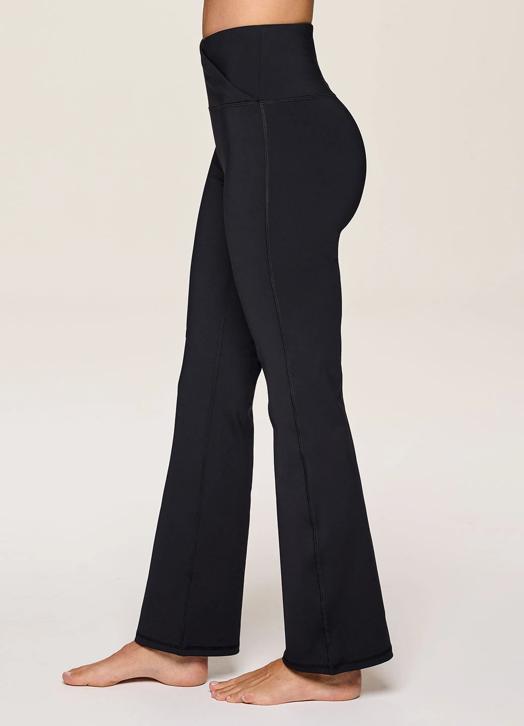 Crossover Ultra Hold Flare Legging 7 Crossover Ultra Hold Flare Legging - Image 5