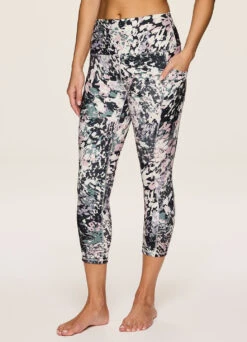 In The Wild Ultra Hold Capri -Rbx Active Wear Shop 52b949ce 65d1 43ea b775 43130421d1b5