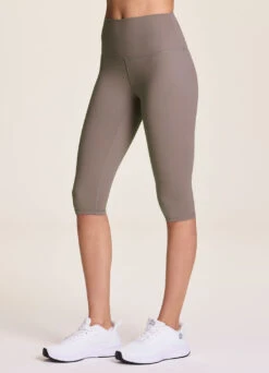 Pushing Pedals Cropped Capri -Rbx Active Wear Shop 6baba411 bf86 4b72 bf82 a47ad0d1ff68