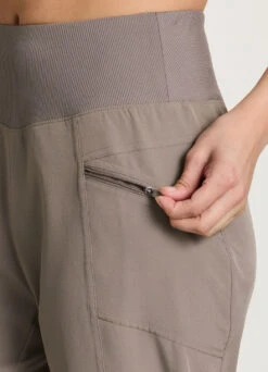 Jet Setter Ankle Pant -Rbx Active Wear Shop 7146250f 0cbd 4764 a448 69aec909c3fb