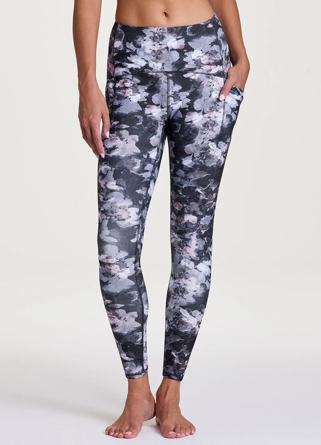 Floral Recharge Tech Flex Legging 3 Floral Recharge Tech Flex Legging