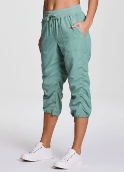 Lumen Lightweight Capri Pant -Rbx Active Wear Shop 75d78cf7 972b 4a86 a96a 80c1fad8ce89