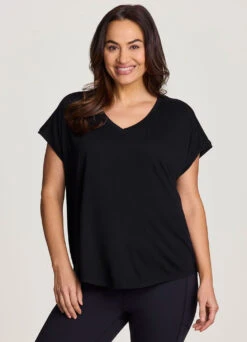 Plus Breezy Hi Low Tee -Rbx Active Wear Shop 7d079170 d5df 4cb5 a8ba ea4dde7a10de