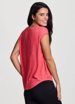 Breezy Hi Low Tee -Rbx Active Wear Shop 7e0a8987 e453 4487 8651 85bde6c02add
