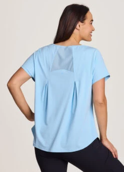 Plus On The Run Tee -Rbx Active Wear Shop 87e397c9 ee71 4fea a82d bd6160e874fc