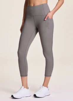 Recharged Super Soft Capri -Rbx Active Wear Shop acb769c1 7330 4efb 9908 04cdc06e0df9