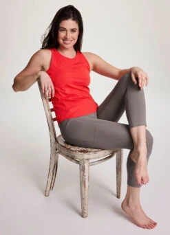 Tech Flex Ultra Hold Capri -Rbx Active Wear Shop b19a293f 06f1 481f ae29 2596a9eb53ab