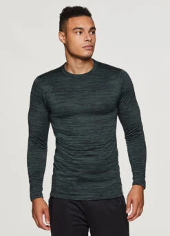 Stratus Fleece Lined Compression Base Layer Tee -Rbx Active Wear Shop d4a7d031 7dc6 4eae bf34 2aa8f7da7878 f322befc 8a2e 42d2 b6aa 2b3e40c95a59