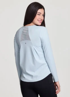 Extra Mile Mesh Tee -Rbx Active Wear Shop dc0505eb c95a 45aa 8fbf 5a96361c1377