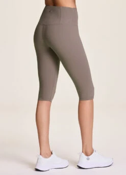 Pushing Pedals Cropped Capri -Rbx Active Wear Shop e32a20d3 95e3 4ab8 b093 866bc37cc417