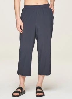 Gabby Weekend Wide Leg Capri -Rbx Active Wear Shop ec94f75a 7b32 4410 97f6 30686365b6ce