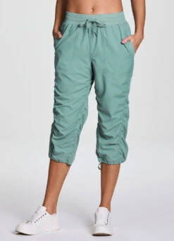 Lumen Lightweight Capri Pant -Rbx Active Wear Shop f896d987 d16b 4179 8bbb 974b42c271b8