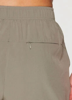 Gabby Weekend Wide Leg Capri -Rbx Active Wear Shop fa62eaf7 cbd7 48a1 aee3 ab5b2e50117f